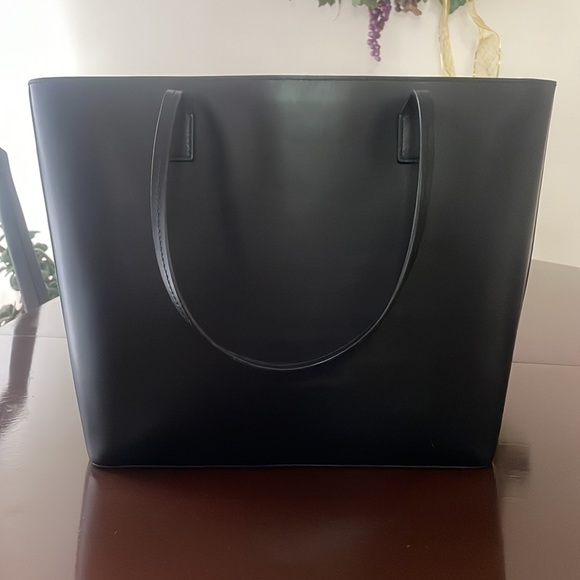 Large Kate Spade purse/tote - Picture 2 of 6